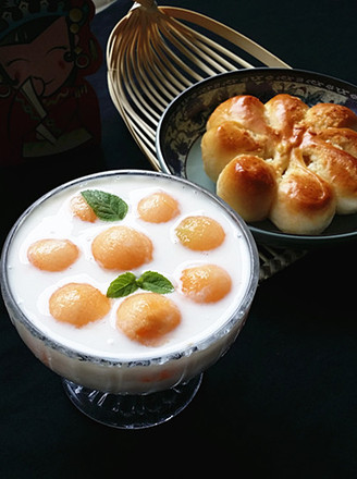 Cantaloupe Old Yogurt recipe