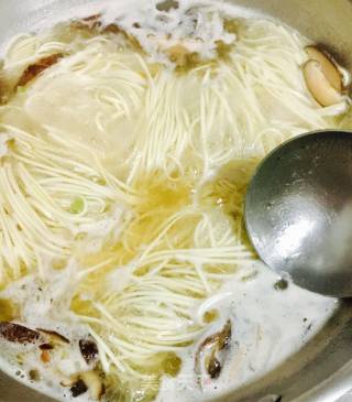 Rape and Mushroom Hot Noodle Soup recipe