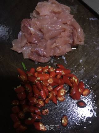 Celery Stir-fried Pork recipe