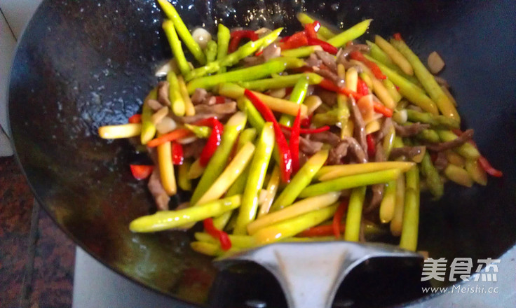 Asparagus Shredded Beef recipe