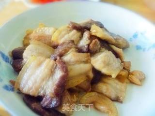 【yiru Private Banquet Dishes】twice Cooked Pork with Hot Pepper recipe