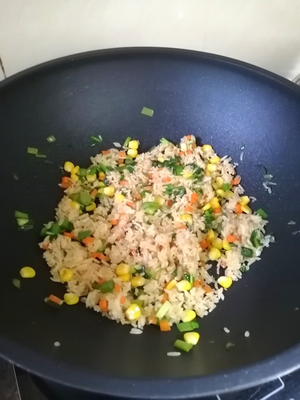 Simple and Delicious~~ Fried Rice with Mixed Vegetables recipe