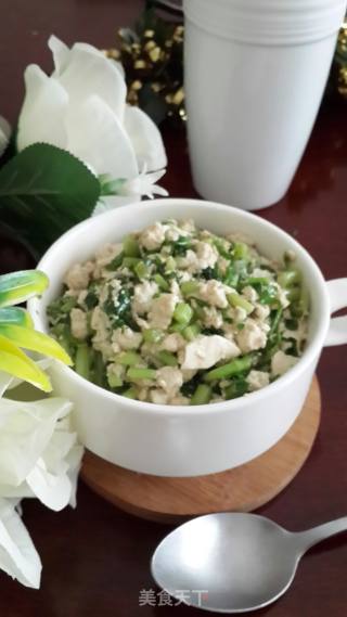 Stir-fried Small Tofu with Chrysanthemum recipe