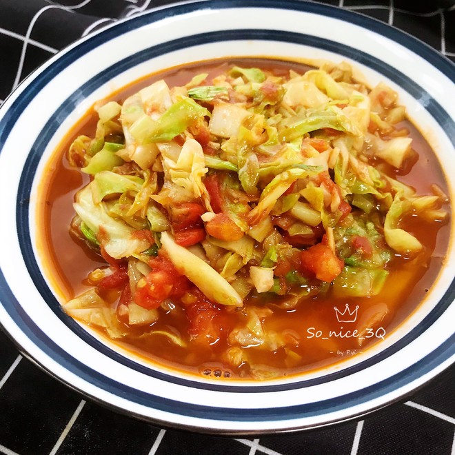 Stir-fried Cabbage with Tomatoes recipe