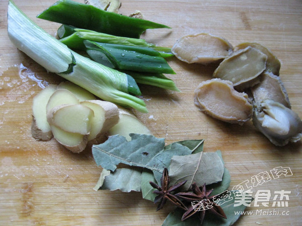 Big Bone Stewed Black Corn recipe