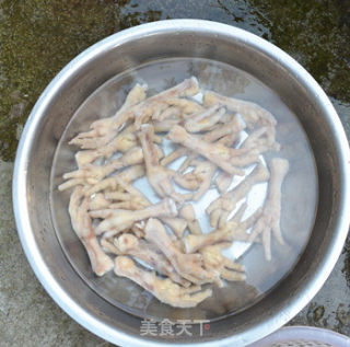 Soy Sauce Chicken Feet recipe