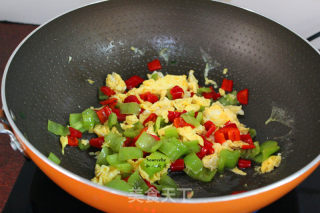 Fried Noodles with Colored Pepper and Egg recipe