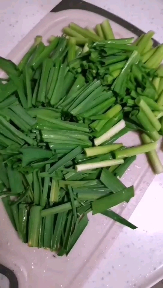 Stir-fried Spring Bamboo Shoots with Garlic recipe