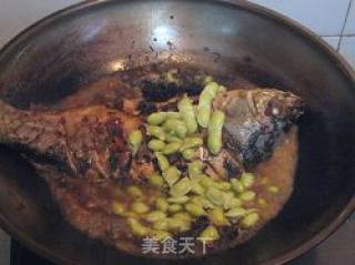 Grilled Crucian Carp with Basil Edamame recipe