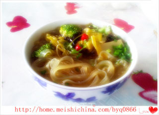 Hot and Sour Wide Noodles recipe