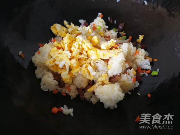 Fried Rice with Sausage and Pineapple recipe