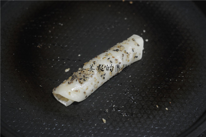 Black Sesame Walnut Cake recipe