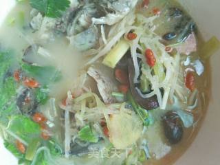 Double Silk Crucian Carp Soup recipe