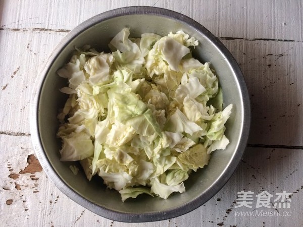 Stir-fried Cabbage with Scallops recipe