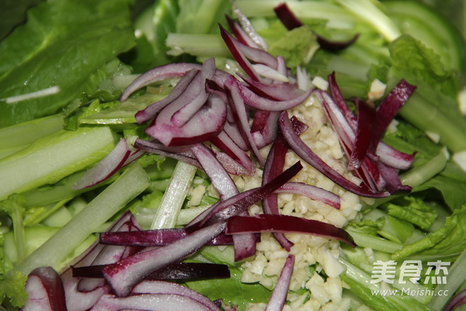 Chinese Cabbage Mixed with Cucumber recipe