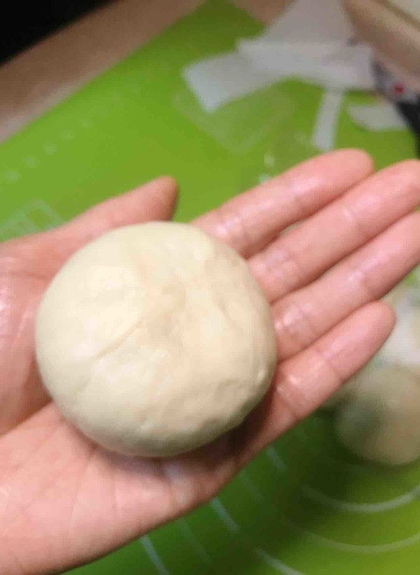 Flower Bean Paste Buns recipe