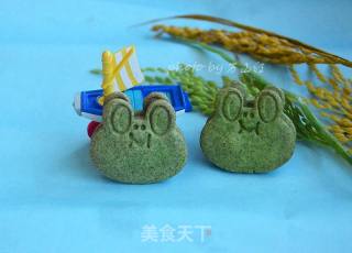 Spinach Frog Biscuits recipe