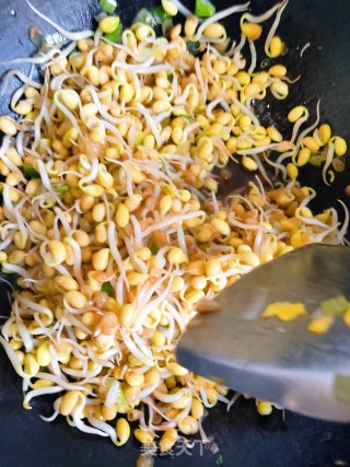 Soy Bean Sprouts New Way to Eat Bean Sprouts---this is Not Only Easy But Also Super Easy to Eat recipe