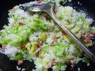 Cabbage Grilled Sausage Fried Rice recipe