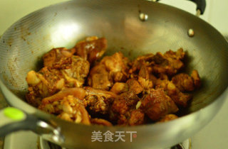 Stewed Pork Trotters with Quail Eggs recipe