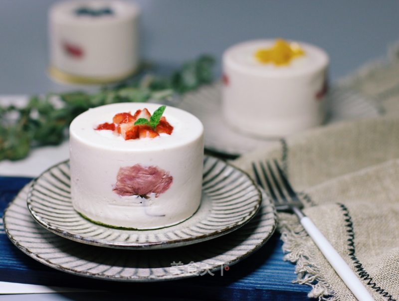 Sakura Strawberry Mousse