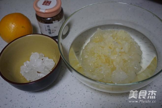 Osmanthus Rose Tremella Soup recipe