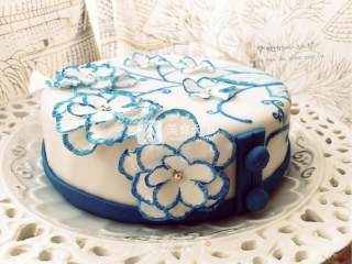 Blue and White Fondant Cake recipe