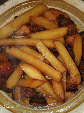 Braised Pork and Potato Chips recipe