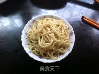 Hot Noodles with Sesame Paste recipe