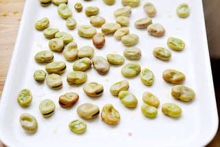 One of The Most Nostalgic Snacks in Childhood-five-spice Crispy Broad Beans recipe