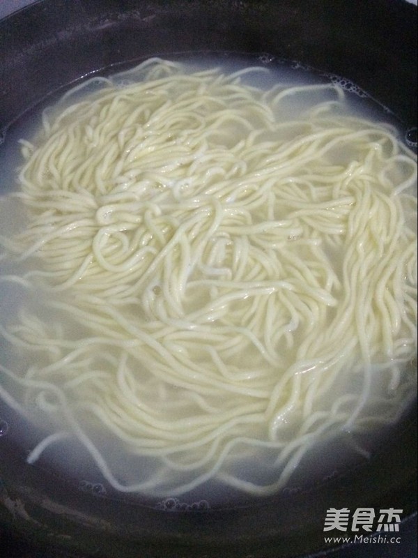 Noodles with Diced Pork Sauce recipe