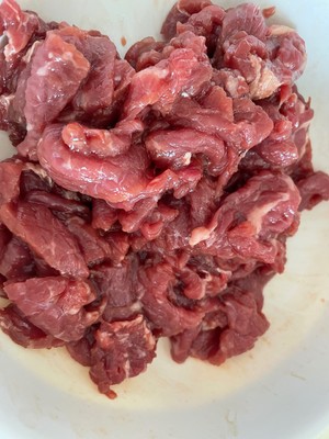 Summer Refreshing 【fried Beef with Mint】 recipe