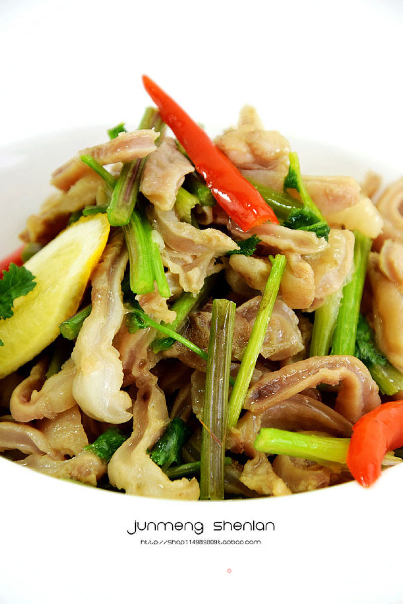 Stir-fried Anyang Fish Maw Shreds recipe