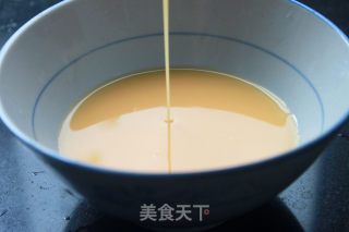 Nai Porcelain Taro Egg Rolls recipe