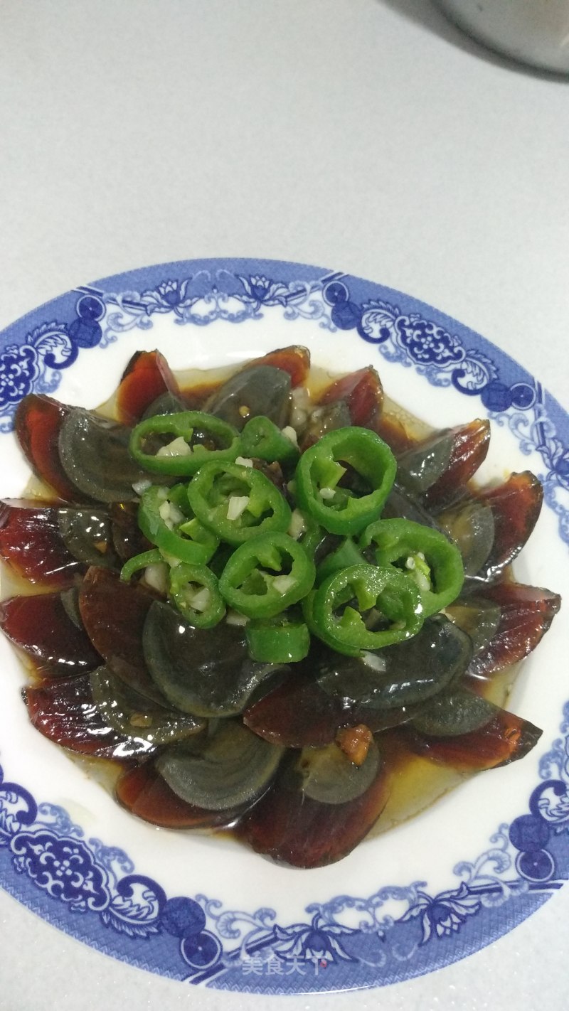 Green Pepper Preserved Egg recipe
