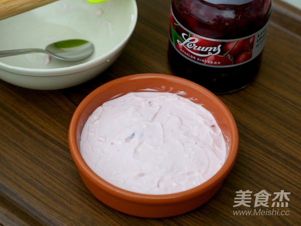 Yogurt Cherry Pot recipe