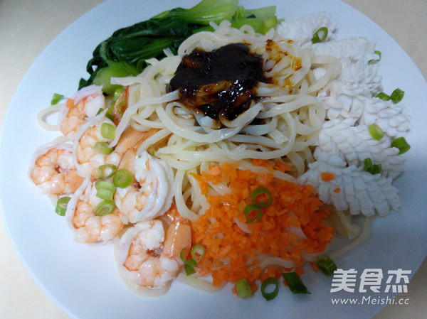 Xo Sauce Seafood Flavored Noodles recipe