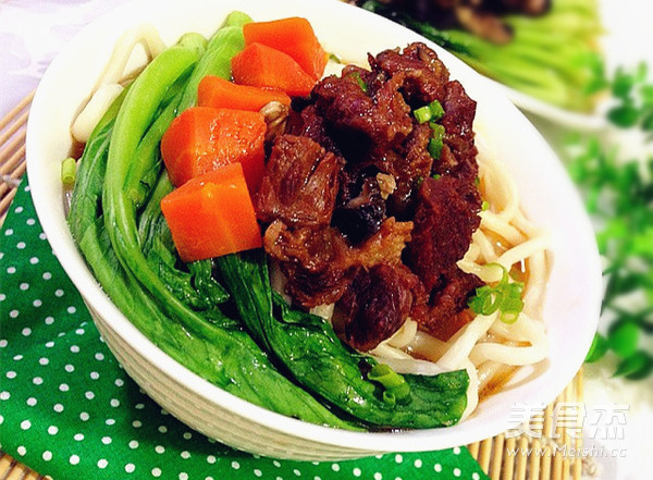 Four Seasons Beef Brisket Noodle recipe