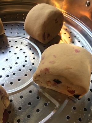 Brown Sugar, Red Dates, Wolfberry and Walnut Steamed Buns recipe