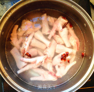 Pickled Pepper Chicken Feet recipe
