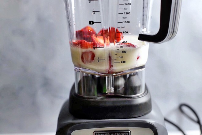 Strawberry Yogurt Smoothie recipe