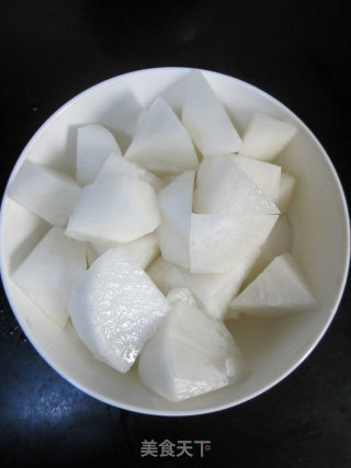 An Essential Warming Soup for Early Winter-crispy Pork and Carrot Soup recipe