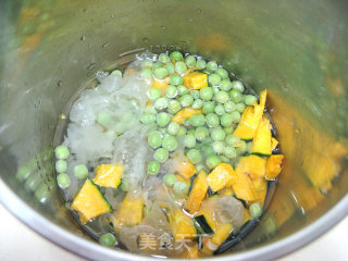 Pumpkin Pea Tremella Soup recipe