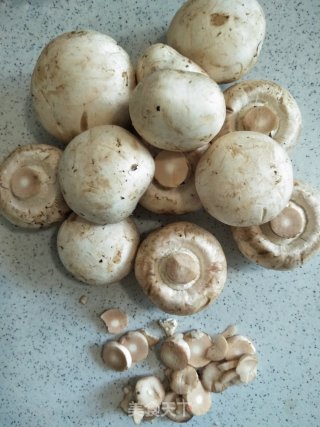 Stir-fried Mushrooms with Red Braised Pork recipe