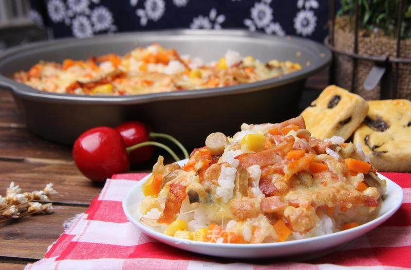 Savory Bacon and Cheese Baked Rice recipe