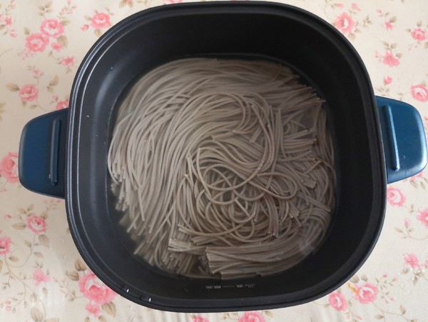 Sour Soup Cold Noodles recipe