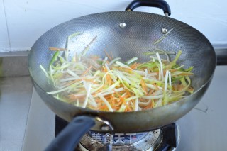 Stir-fried Pork Belly with Chives recipe