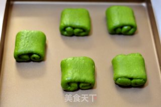 Matcha Milk Roll Bread recipe