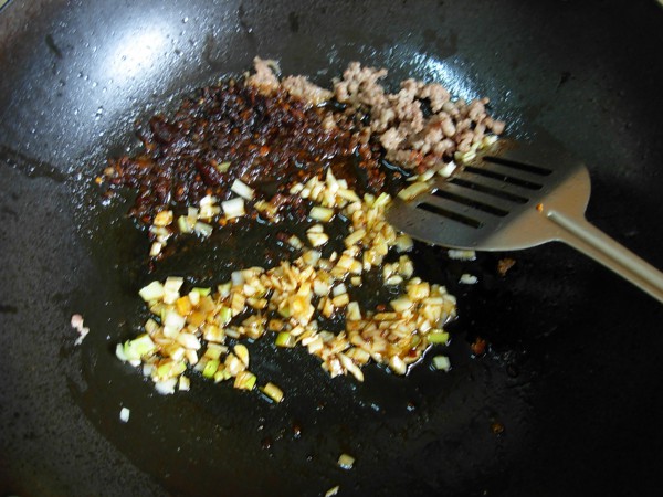 Stewed Tofu with Minced Meat and Winter Vegetables recipe