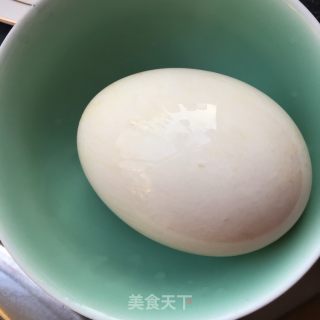 Fried Goose Eggs with Bitter Chrysanthemum recipe